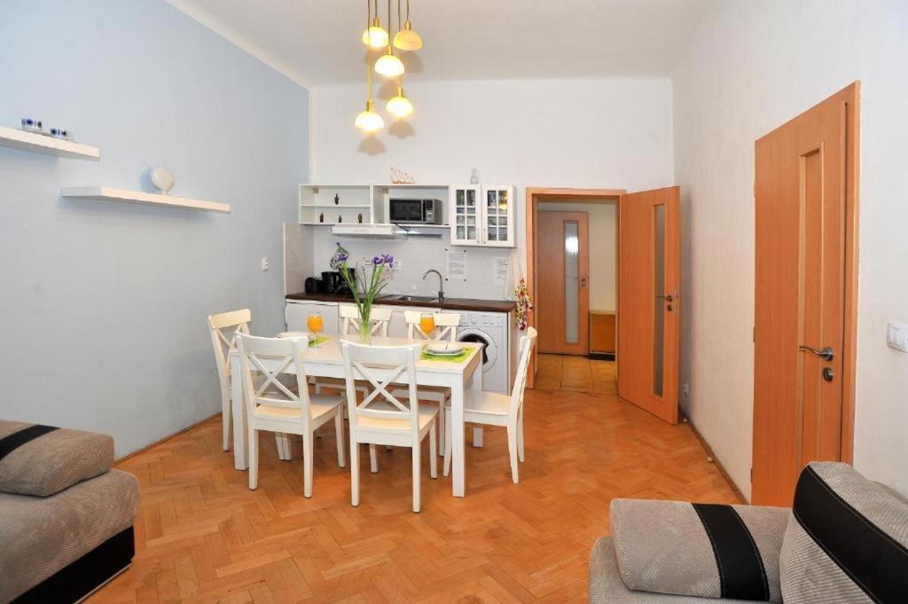 Condo In Vinohrady ปราก ภายนอก รูปภาพ
