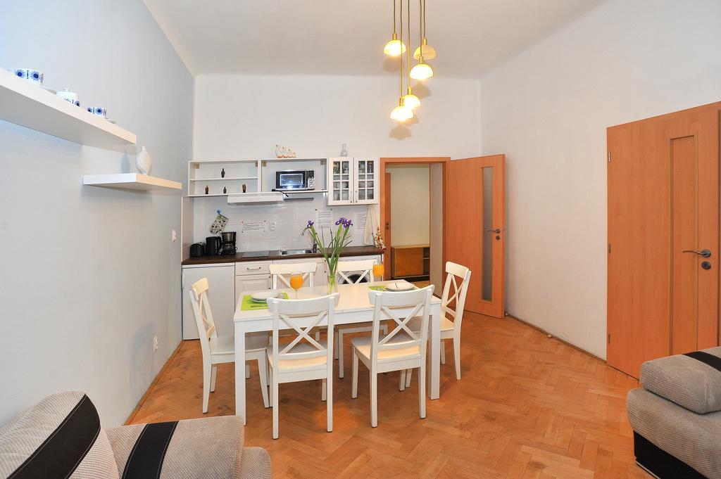 Condo In Vinohrady ปราก ภายนอก รูปภาพ